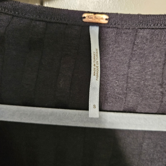 Free people button top - Picture 2 of 3